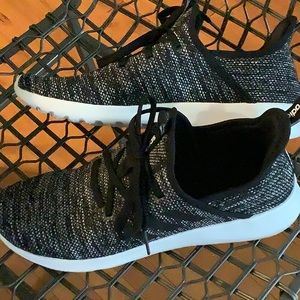 ADDIDAS MEMORY FOAM RUNNING SHOE